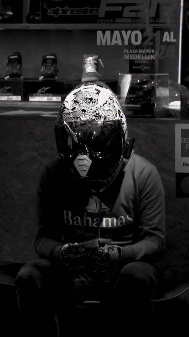 Ahora si se armó la promo. 💛🩵

De ahora en adelante, por la compra de tu juego de llantas en Ultra, obtendrás un vale para una lavada totalmente gratis en la casa de todos, @enjuagala 💦

#moto #bike #viral #reels #bikerlifestyle