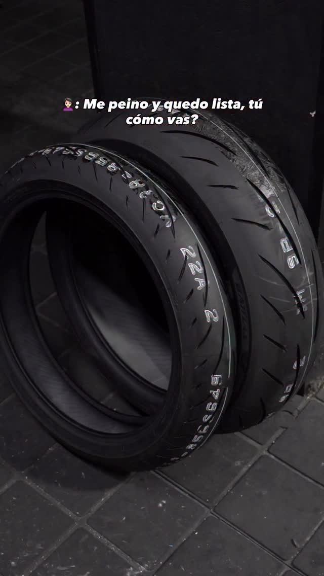 Te juro que ya voy saliendo. 😶‍🌫️

Está Duke 790 aprovechó nuestra Semana Bridgestone, llevando unas Battlax HyperSport S23. 😮‍💨

Aprovechen su quincena para cambiar esas llantas viejas y equiparse de la mejor manera. 🔝

#viral #moto #bike #reels