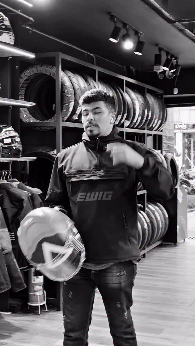 Por lo mismo y tanto, sabemos que un intercomunicador, no es un lujo a día de hoy, es una necesidad. ⚠️

Aquí en Ultra les brindamos la mejor asesoría de cara a lo que ustedes necesitan, así mismo, tenemos opciones que se acomodan a todos los bolsillos. 💛

Los esperamos para asesorarlos de la mejor manera, y para que se equipen siempre aquí, en Ultrallantas. 🔥